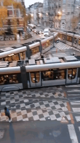 Wie man einen Stau verursacht: Eine Schritt-für-Schritt-Anleitung Auto, Komische Begebenheiten des Lebens, Öffentlichkeit, Tipps | Die Kirche des heiligen Al Bundy 16. Mai 2023 12
