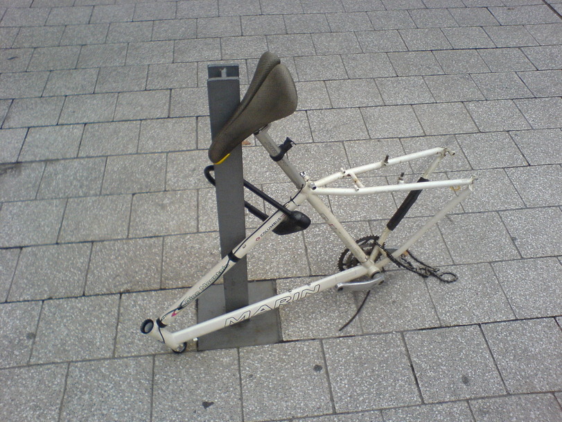 Fahrrad-Frust: Wenn Pedale und Nerven beansprucht werden Komische Begebenheiten des Lebens, Lustiges über das Leben, Öffentlichkeit, Sport | Die Kirche des heiligen Al Bundy 18. September 2023 15