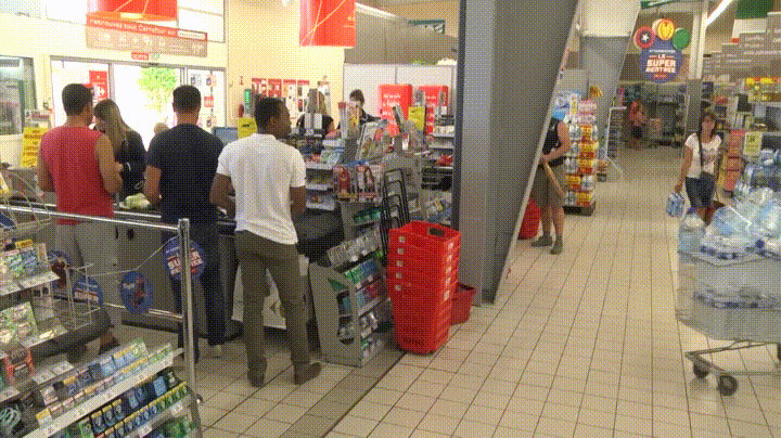 Wie ich meinen inneren Frieden fand... beim Warten in der Supermarktschlange! Beschweren, Einkaufen, Humorvolle Alltagsgeschichten, Lustiges über das Leben | Die Kirche des heiligen Al Bundy 2. August 2023 12