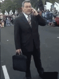 Businessman am Tag, pornofanatischer Biertrinker am Abend - Unsere Work-Life Dualität Arbeit, Bier, Komische Begebenheiten des Lebens, Lustiges über das Leben | Die Kirche des heiligen Al Bundy 7. November 2024 1