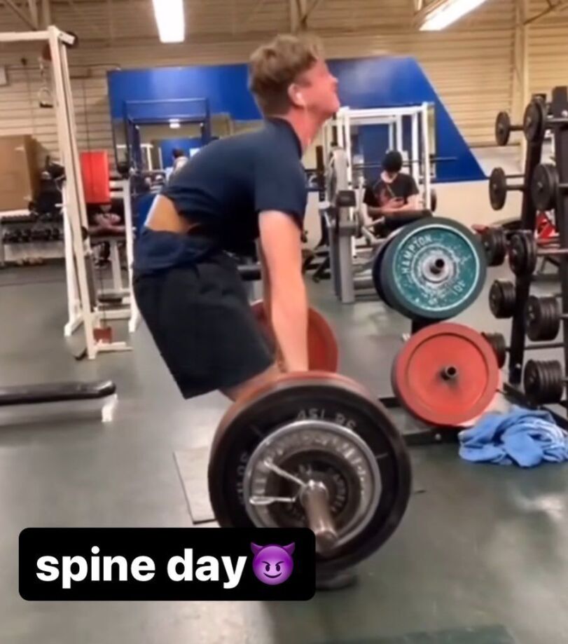 Parodie 6 Wochen Fitnessl%C3%BCgen Muskelaufbau lustig%20(1) Muskelkraft und Schenkelklopfer: Fitness mit Humor Fitnesslügen: Sechs Wochen später und der einzige Zuwachs ist meine Faulheit Fitness, Komische Begebenheiten des Lebens, Lügen, Muskeln | Die Kirche des heiligen Al Bundy 5. März 2024 12