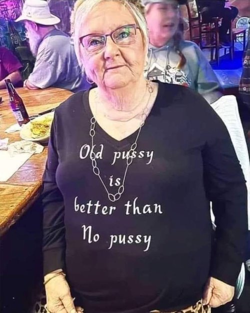 Die besten lustigen T Shirt Spr%C3%BCche%20(1) Lach dich schlapp: Lustige Bilder für den Spaßfaktor Du denkst es - dein T-Shirt sagt es! Die besten Sprüche für deinen Style Fashion, Lustige Bilder, Lustige Menschen | Die Kirche des heiligen Al Bundy 31. Juli 2023 1