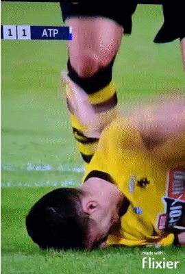 Die besten Fussball Momente der Vergangenheit%20(11) Lach dich schlapp: Lustige Bilder für den Spaßfaktor Torwart-Trottel und Spieler-Fails: Fußballhumor in Bildern und Gifs Lustige Bilder, Lustiges, Sport | Die Kirche des heiligen Al Bundy 15. Juni 2024 16