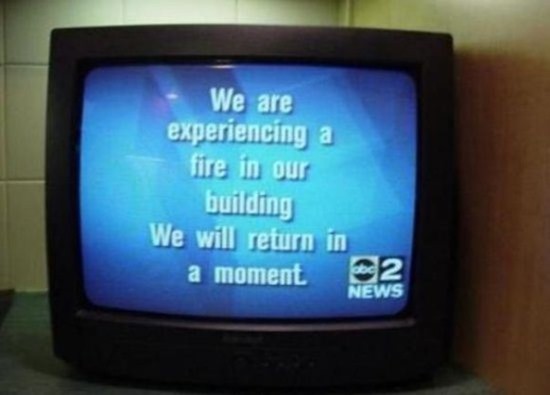 24/7 Dauerfernsehen: Wie man einen Fernsehmarathon plant und überlebt Entspannung, Fernsehen, Freizeit, Humorvolle Alltagsgeschichten, Tipps, Zuhause | Die Kirche des heiligen Al Bundy 26. Oktober 2024 20