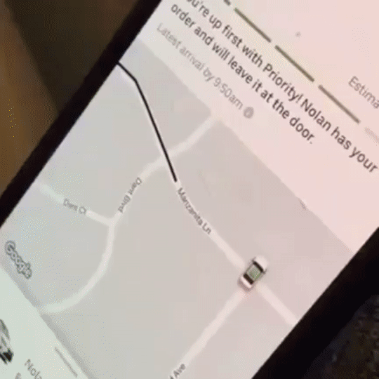Witziges GPS Navi Auto faehrt seitwarts Männliche Marotten: Lustiges aus der Männerdomäne Witziges GPS Navi Problem - Auto fährt seitwärts