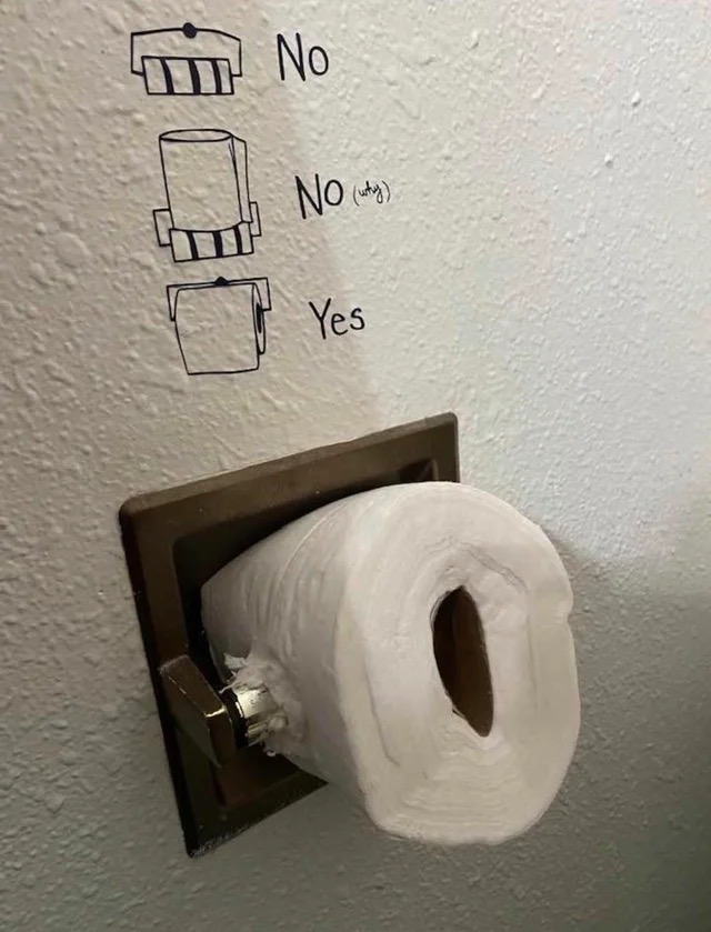 Toilettenpapier Richtung Vorne oder hinten lustig%20(1) Wissenswertes mit Witz und Humor Toilettenpapier: Vorne oder hinten abrollen? Seth Wheelers humorvolles Vermächtnis Haushalt, Lustiges über das Leben, Toilette, Wissen zum lachen | Die Kirche des heiligen Al Bundy 26. November 2023 5