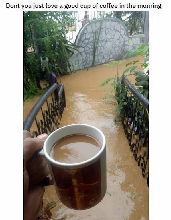 Humorvolle Kollegen Kaffeeklatsch Bilder%20(3) Kaffee-Klatsch und Koffein-Komik Der Kaffeeklatsch mit den Kollegen: Lachen, um nicht zu weinen Arbeit, Büro, Humorvolle Alltagsgeschichten, Kaffee | Die Kirche des heiligen Al Bundy 18. März 2024 4