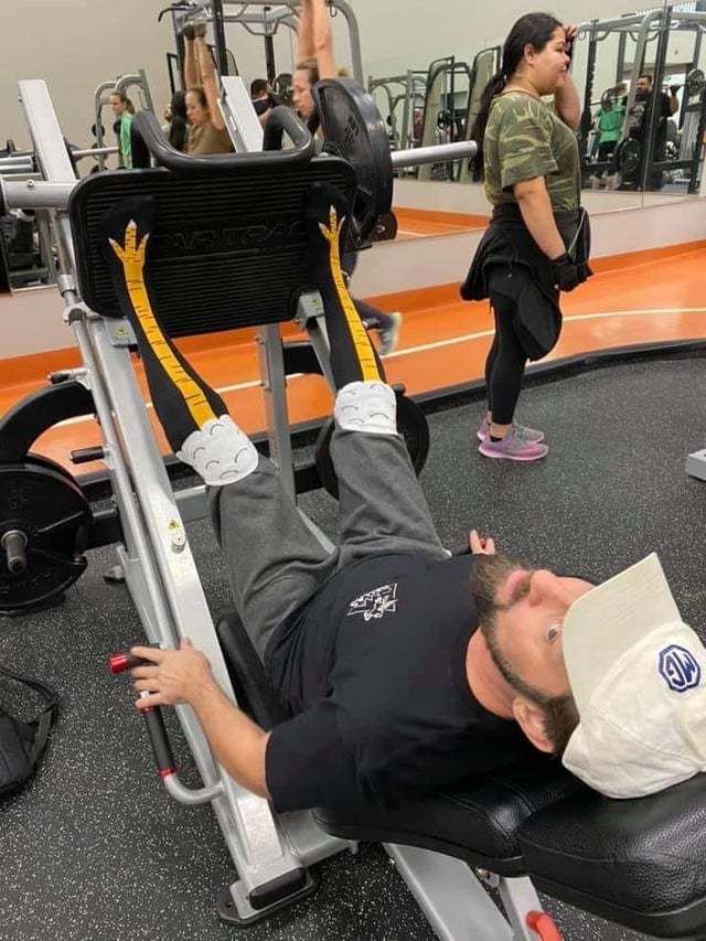 Lustiges aus der Muckibude Spassbilder%20(1) Muskelkraft und Schenkelklopfer: Fitness mit Humor Adé Komfortzone, hallo Schweißperlen: Willkommen in der Muckibude Fitness, Freizeit, Humorvolle Alltagsgeschichten, Muskeln, Sport | Die Kirche des heiligen Al Bundy 22. Mai 2023 2