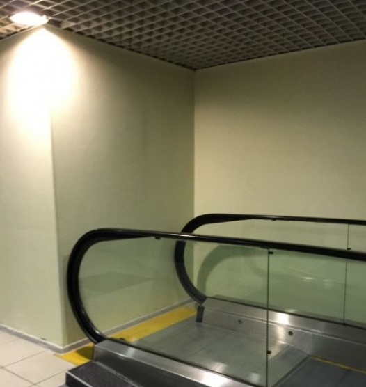 Chaos auf der Rolltreppe komisches zum lachen%20(3) Wissenswertes mit Witz und Humor Rolltreppen – Die unberechenbaren Wesen zwischen Stockwerk 1 und 2 Komische Begebenheiten des Lebens, Lustiges über das Leben, Öffentlichkeit, Technik | Die Kirche des heiligen Al Bundy 30. September 2023 11