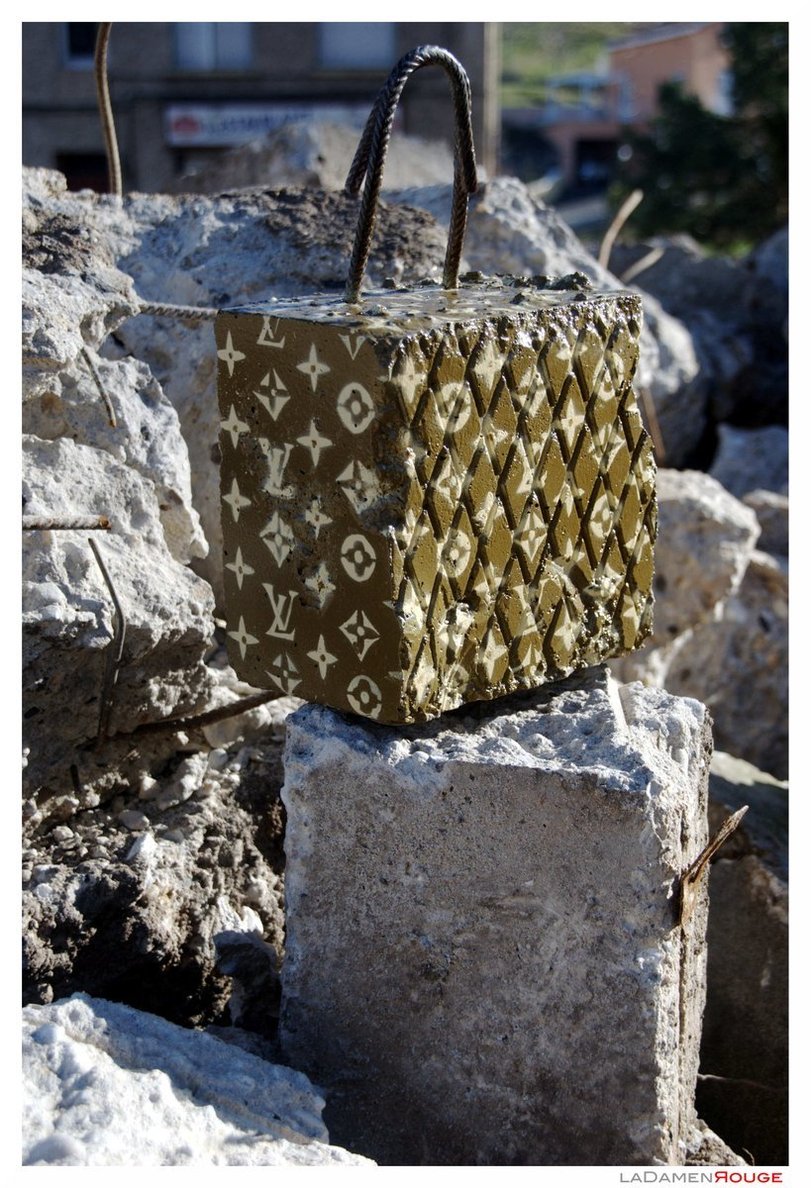 Louis Vuitton lustig: Warum Luxusmarken unseren Verstand (und Geldbeutel) erobern Lustige Bilder, Mode | Die Kirche des heiligen Al Bundy 24. November 2023 11