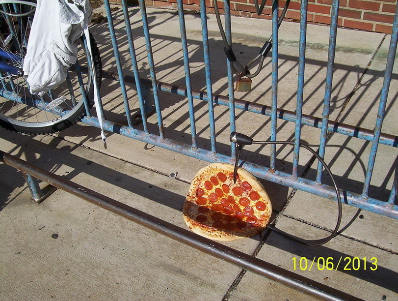 Warum endet meine Salat-Diät immer in einer Pizzabestellung? Gesundheit, Humorvolle Alltagsgeschichten, Kochen | Die Kirche des heiligen Al Bundy 31. Mai 2023 8