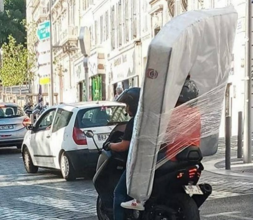 Kurios absurde lustige Alltagsbilder%20(1) Lach dich schlapp: Lustige Bilder für den Spaßfaktor Die schiere Absurdität mancher Alltagssituationen Alltag, Lustige Bilder | Die Kirche des heiligen Al Bundy 4. Oktober 2023 7