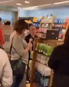 Wie ich meinen inneren Frieden fand... beim Warten in der Supermarktschlange! Beschweren, Einkaufen, Humorvolle Alltagsgeschichten, Lustiges über das Leben | Die Kirche des heiligen Al Bundy 2. August 2023 13
