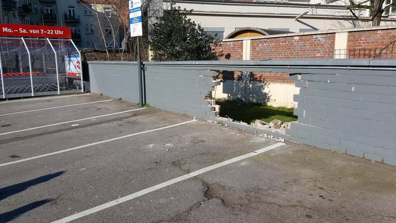 Männliche Orientierungssinn: Warum ich lieber im Kreis laufe, als nach dem Weg zu fragen Ausflug, Auto, Ehemann, Komische Begebenheiten des Lebens, Lustiges über das Leben, Mann | Die Kirche des heiligen Al Bundy 3. Mai 2024 2