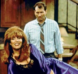 Pegge Bundy will nur Liebe und nicht kochen Al Bundy - Der humorvolle Held des Alltags Al Bundy eine schrecklich nette Familie, Komische Begebenheiten des Lebens, Spaß-Religion | Die Kirche des heiligen Al Bundy 11. Juli 2013 1