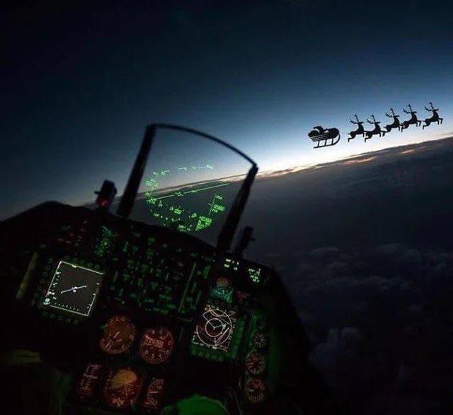 Lustige Weihnachtsbilder 2024 schwarzer Humor%20(16) Party-Time: Feste, Feiern und fröhlicher Wahnsinn Weihnachten 2023: Schwarzer Humor Tipps für ein chaotisches Fest Feiertag, Komische Begebenheiten des Lebens, Weihnachten | Die Kirche des heiligen Al Bundy 10. Dezember 2023 10