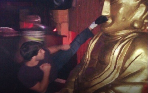 Buddha lustige Bilder Weisheiten%20(1) Wissenswertes mit Witz und Humor Buddha´s lustige Weisheiten: Für den modernen Biertrinker und Mindestlohnverdiener Alltagsgott, Komische Begebenheiten des Lebens, Spaß-Religion, Tipps | Die Kirche des heiligen Al Bundy 12. November 2023 2