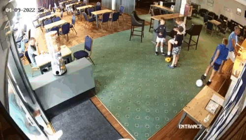 Fail – Wenn das Unglück anderer unsere Lachmuskeln trainiert! Glück und Unglück, Lustige Bilder, Lustige Menschen | Die Kirche des heiligen Al Bundy 27. Juli 2023 7