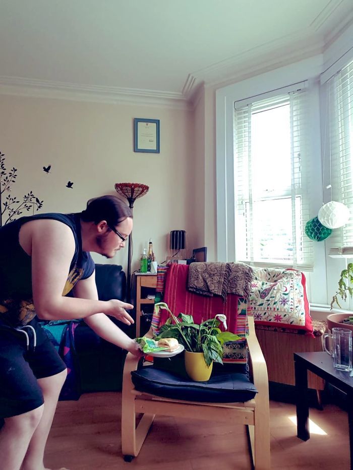 Wie man mit Pflanzen redet witzige Pflanzen Bilder%20(6) Lustiges über Umwelt, Wetter & Jahreszeitenhumor Wie man Smalltalk mit Pflanzen führt – und warum es nicht so verrückt ist, wie es klingt Komische Begebenheiten des Lebens, Natur, Tipps, Zuhause | Die Kirche des heiligen Al Bundy 15. Mai 2023 3