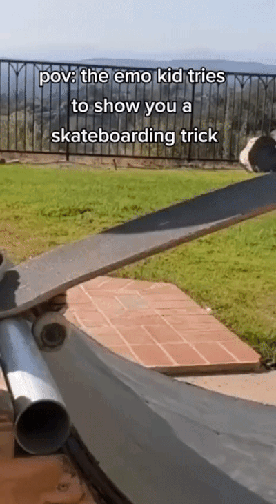 Schluss machen Depressive Person macht Skateboardtrick Frauenhumor: Lachflash mit weiblichem Twist Schluss machen - Depressive Person macht Skateboard Trick gegen Kopfschmerzen