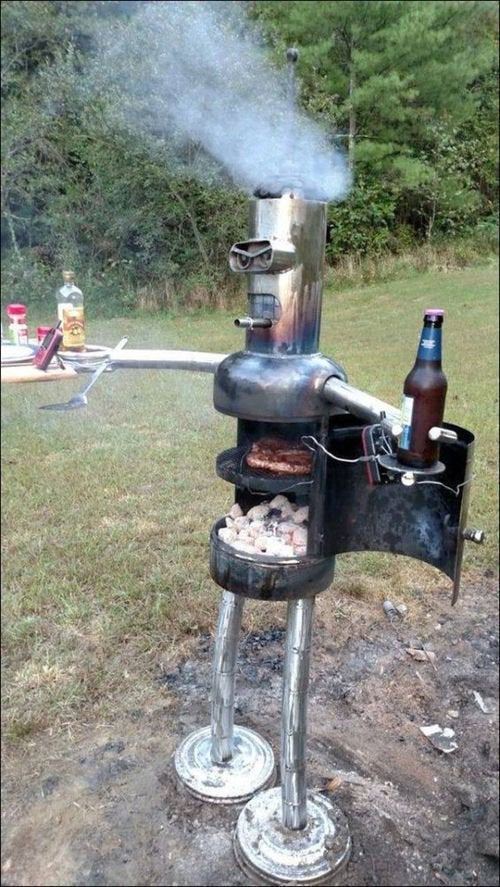 Ein Mann und sein Grillrost komische Bilder%20(2) Männliche Marotten: Lustiges aus der Männerdomäne Die unerklärliche Verbindung zwischen Männern und Grillgeräten – Ein Phänomen der Evolution? Freizeit, Grillen, Komische Begebenheiten des Lebens, Mann | Die Kirche des heiligen Al Bundy 23. Mai 2023 6