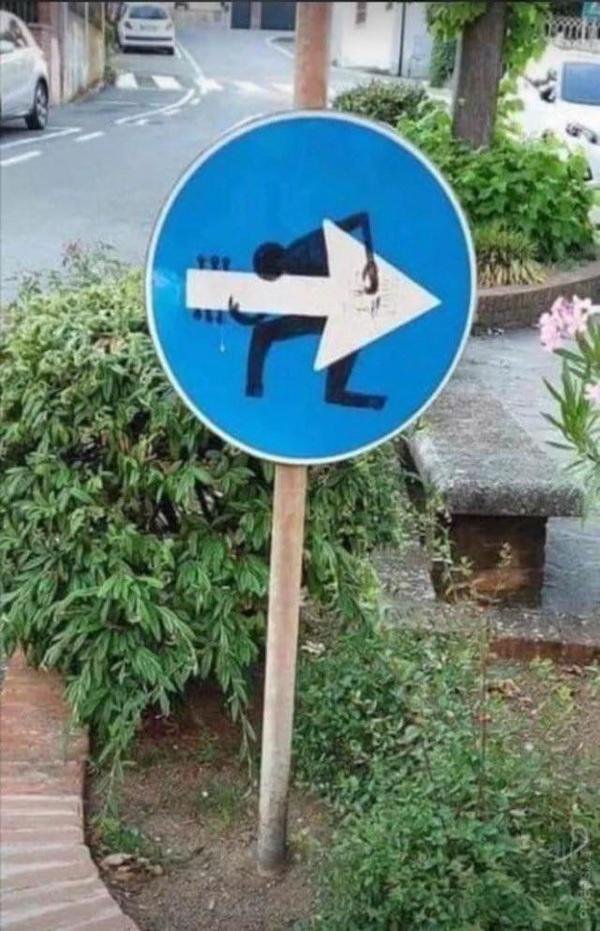 Einbahnstrassenschild Strichmann spielt Gitarre Lach dich schlapp: Lustige Bilder für den Spaßfaktor Spaßbilder - Kostenloser Humor-Kick Für Zwischendurch Lustige Bilder | Die Kirche des heiligen Al Bundy 13. April 2023 10