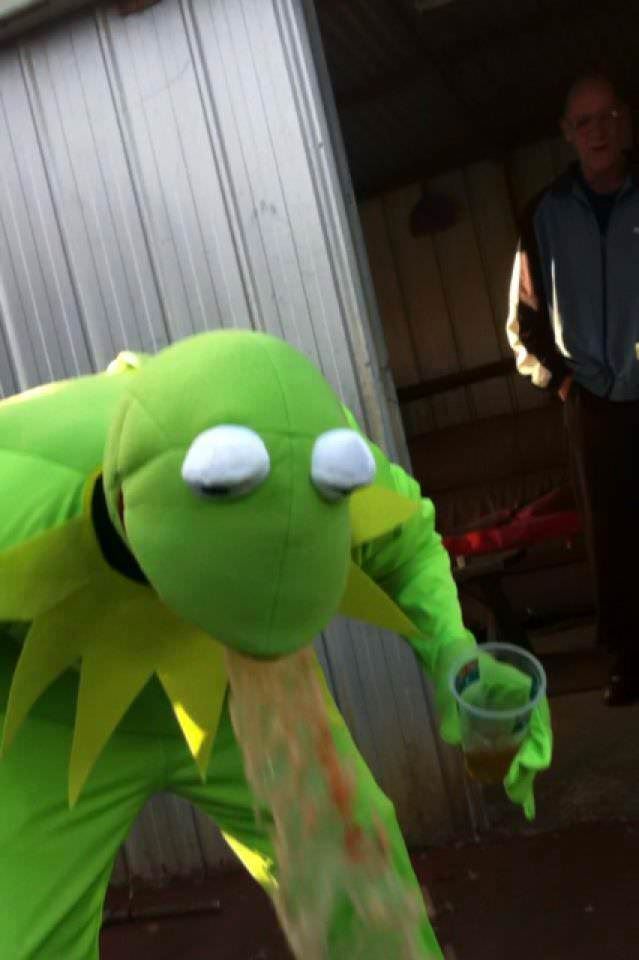 Best of Peinlichkeiten im Bierrausch lustig%20(1) Hopfen und Humor: Die Welt des Biers Prost aufs Peinliche: Wie Bier meine besten Fehltritte inspirierte Alkohol, Besoffene Geschichte, Bier, Humorvolle Alltagsgeschichten | Die Kirche des heiligen Al Bundy 16. Januar 2024 9