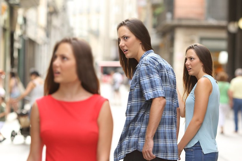 Distracted Girlfriend Meme dreimal %C3%BCberraschte Frau Lach dich schlapp: Lustige Bilder für den Spaßfaktor Distracted Boyfriend-Meme: Der abgelenkte Freund bin wohl ich 😊 Beziehung, Erklärung, Lustige Bilder, Lustiges zu Mann & Frau | Die Kirche des heiligen Al Bundy 4. September 2024 30