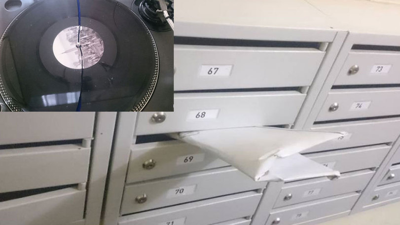 Paketzustellung witzige Spassbilder Paketbote%20(3) Freizeit mit Freude: Entspannung, pur Warten auf die Paketzustellung: Die leidige Komödie der Zustellzeiten Alltag, Arbeit, Humorvolle Alltagsgeschichten, Lustiges über das Leben | Die Kirche des heiligen Al Bundy 21. November 2023 7