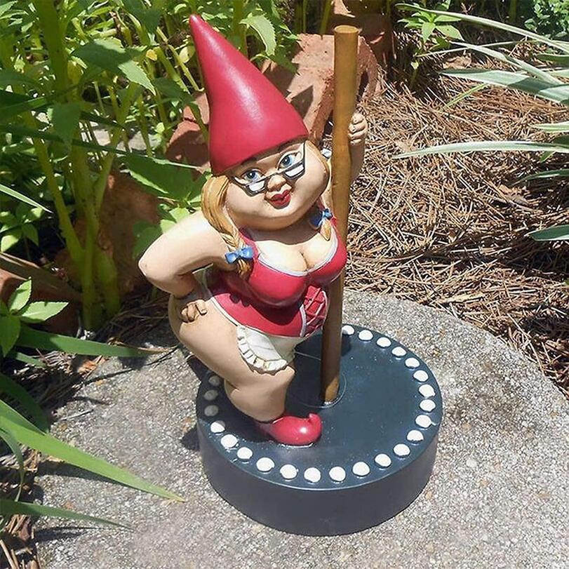 Humorvolle Gartenzwerge in albernen Posen%20(3) Lach dich schlapp: Lustige Bilder für den Spaßfaktor Die heimtückischen Streiche der Gartenzwerge und ihre nächtlichen Eskapaden Beschweren, Enthüllung, Garten, Lustige Bilder | Die Kirche des heiligen Al Bundy 3. Dezember 2023 7