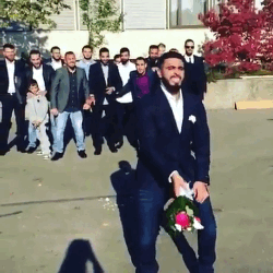 Lustige Hochzeitspannen verursacht typisch vom Mann%20(7) Ehechaos und Beziehungsspaß - Amüsante Liebeserlebnisse Zu spät, zu angetrunken: Lustige Hochzeitspannen, die typisch Mann sind Besoffene Geschichte, Ehe, Ehemann, Komische Begebenheiten des Lebens | Die Kirche des heiligen Al Bundy 25. Februar 2024 14