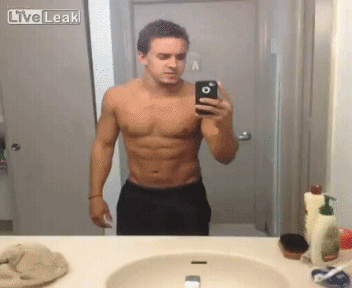 Bodybuilding lustig Eitelkeit beim Muskelaufbau%20(2) Muskelkraft und Schenkelklopfer: Fitness mit Humor Wieso können Bodybuilder keinen Spiegel passieren, ohne ihre Muskeln anzuspannen? Fitness, Komische Begebenheiten des Lebens, Muskeln | Die Kirche des heiligen Al Bundy 2. August 2023 6