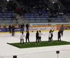 Puschel-Power - Das unbekannte Leben eines Cheerleaders Komische Begebenheiten des Lebens, Lustiges, Sport | Die Kirche des heiligen Al Bundy 4. Mai 2023 6
