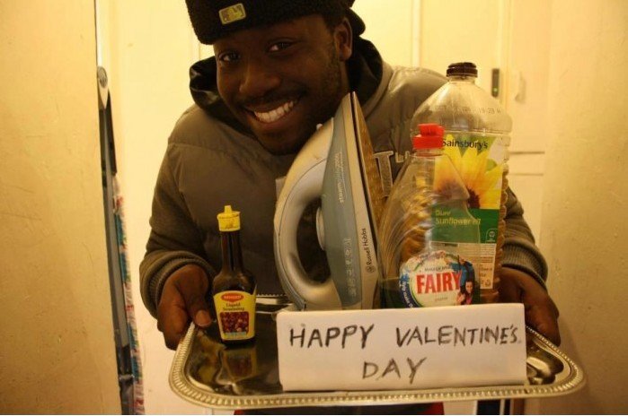 Lustige Sarkastische Valentinstag 2024 Bilder zum lachen%20(4) Ehechaos und Beziehungsspaß - Amüsante Liebeserlebnisse Valentinstag 2024 sarkastisch: Wo Männer, Liebe in Last-Minute-Geschenken auszudrücken Feiertag, Geschenke, Komische Begebenheiten des Lebens, Liebesleben, Mann, Valentinstag | Die Kirche des heiligen Al Bundy 12. Februar 2024 4