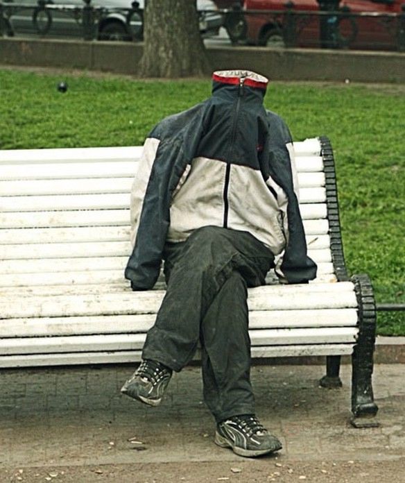 Die neue Coolness - Wenn Schlabberlook und Flecken zum Statussymbol werden Fashion, Komische Begebenheiten des Lebens, Wissen zum lachen | Die Kirche des heiligen Al Bundy 12. August 2023 4