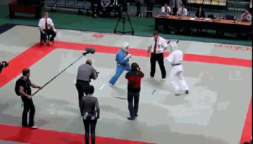 Lustige Wutausbrueche animierte zynische Gifs%20(5) Menschliche Marotten: Lustige Geschichten aus dem Leben Wutausbruch: Zeit, den Tisch zu flippen! Ist gut zum Runterkommen Beschweren, Humorvolle Alltagsgeschichten | Die Kirche des heiligen Al Bundy 26. September 2024 11